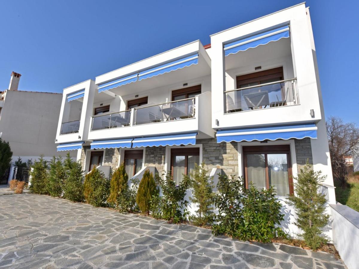 Azur Apartments - Nikiti Halkidiki Экстерьер фото