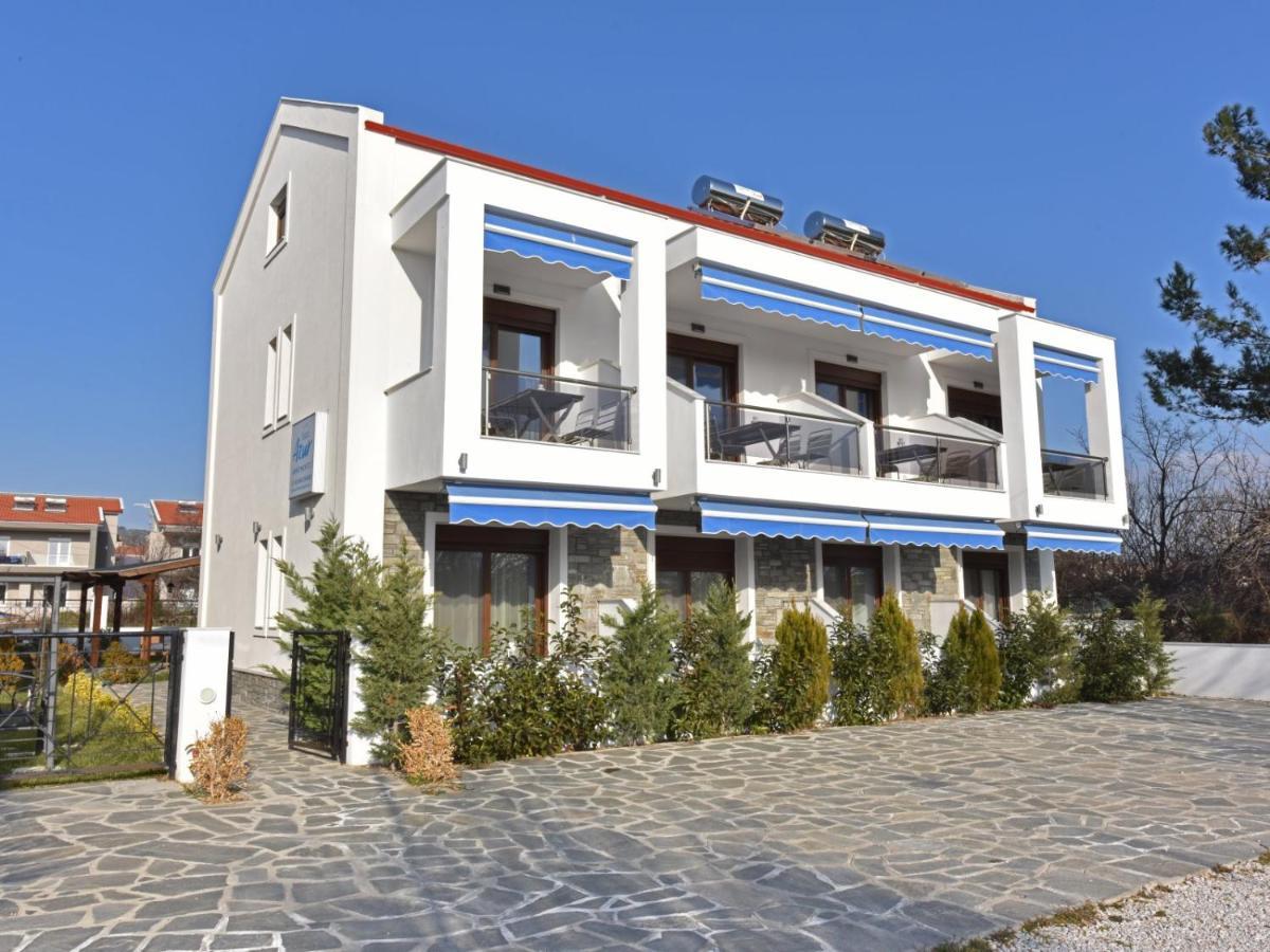 Azur Apartments - Nikiti Halkidiki Экстерьер фото