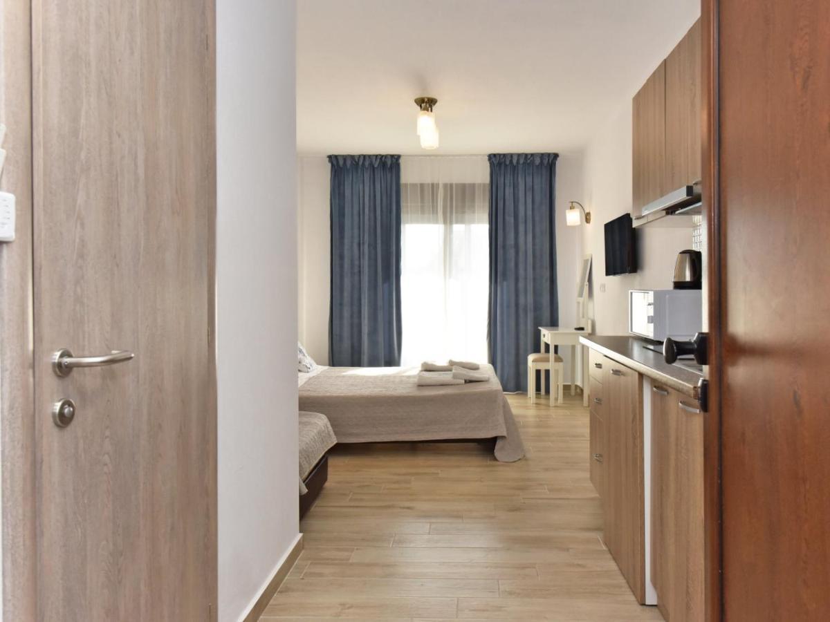 Azur Apartments - Nikiti Halkidiki Экстерьер фото