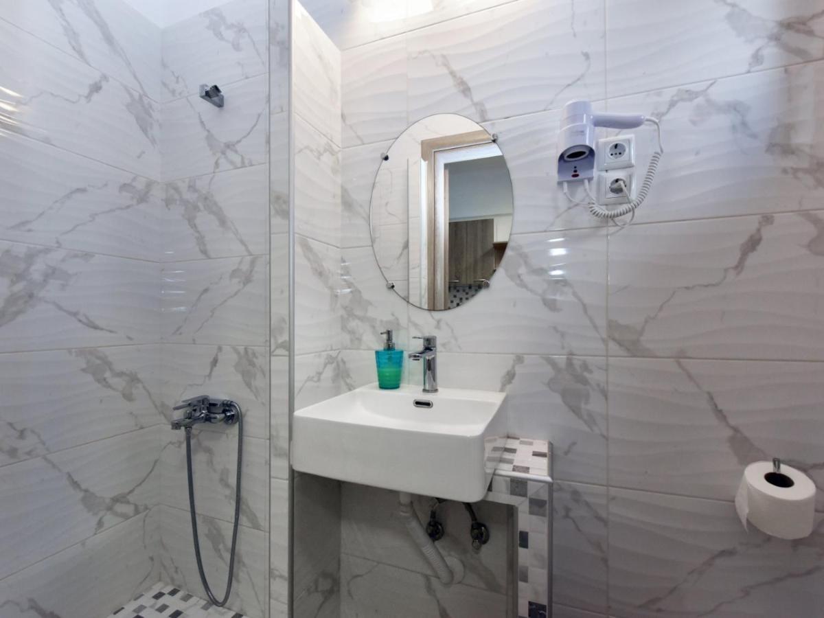 Azur Apartments - Nikiti Halkidiki Экстерьер фото