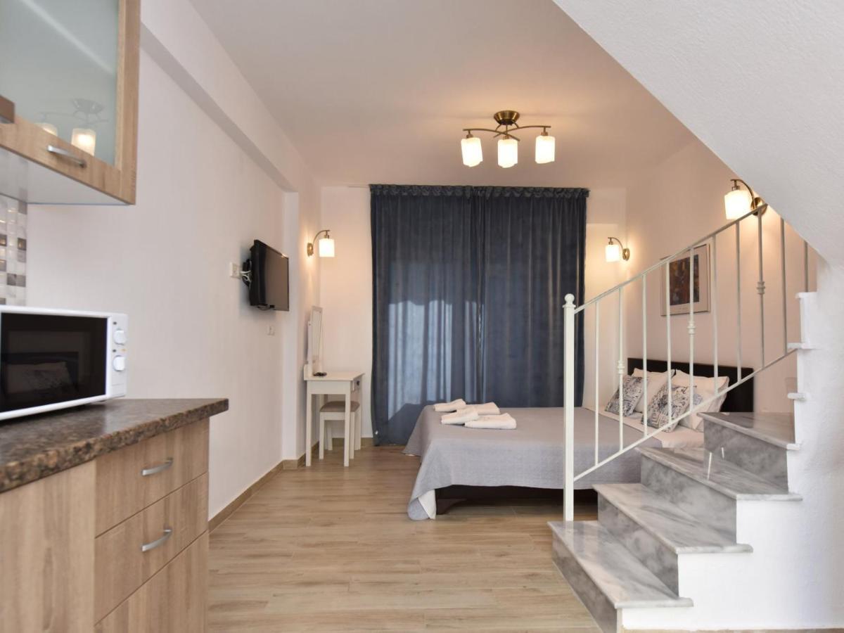 Azur Apartments - Nikiti Halkidiki Экстерьер фото